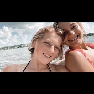 Meet your Posher, Anna carson